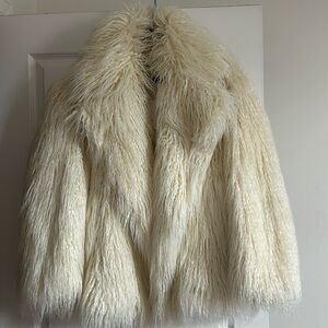 Faux Fur Liza Short Coat - Off White